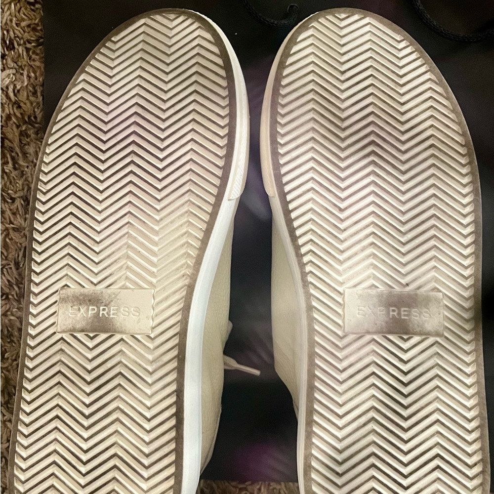 Express Like New Leather Sneakers View 3